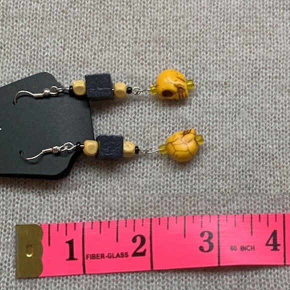 Earrings - Yellow Skulls yellow balck beads - Picture 4 of 4